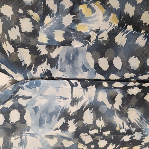 Cabi Women's Blue/White DappledDot Floral Semi Sheer Sleeveless TunicTop Size XS - Picture 4 of 12